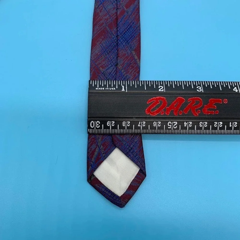 Vintage Enzo Brunattie Abstract Print Preppy Men's Classic Neck Tie